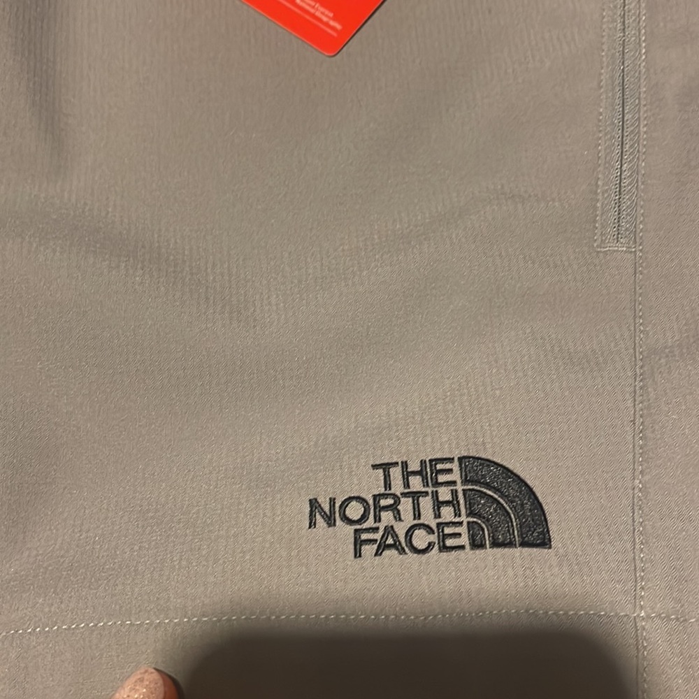 CASTLE ROCK BLACK & GREY NORTH FACE VEST - Picture 4 of 7